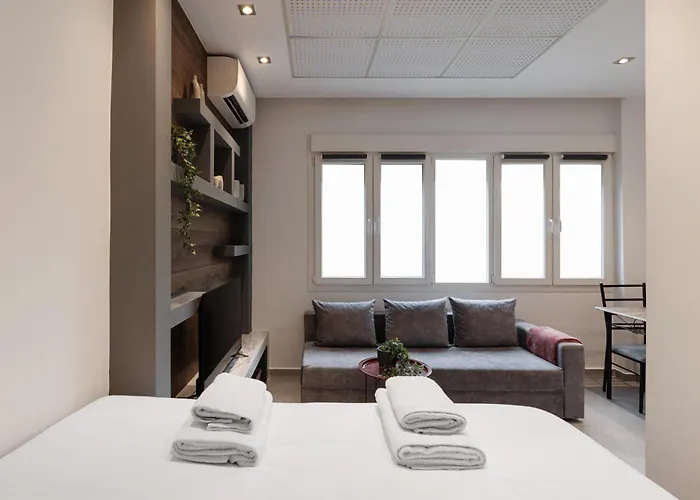 Apartment F & B Collection - Downtown Flat For 3