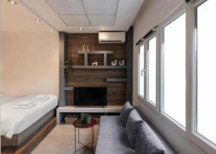 F & B Collection - Downtown Flat For 3