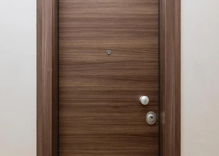 F & B Collection - Downtown Flat For 3 *