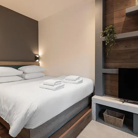 Apartament F & B Collection - Downtown Flat For 3 Saloniki