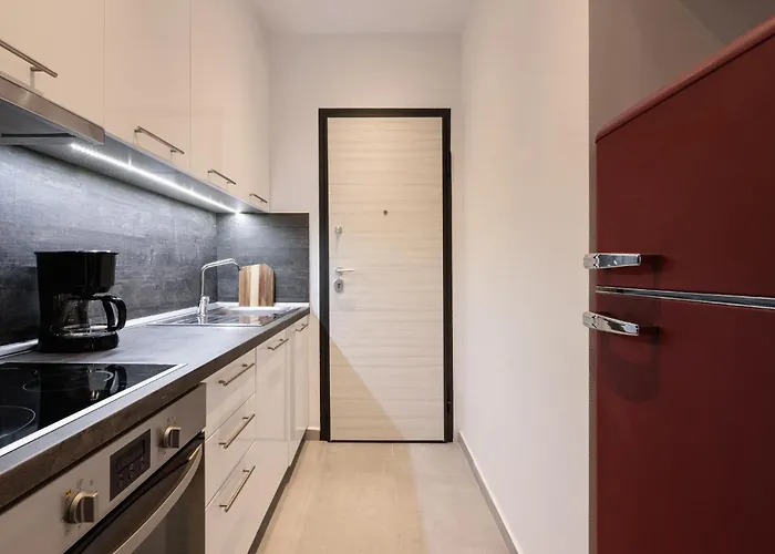 F & B Collection - Downtown Flat For 3 * סלוניקי