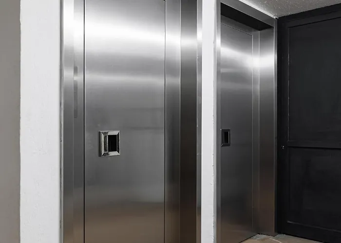 F & B Collection - Downtown Flat For 3 * סלוניקי